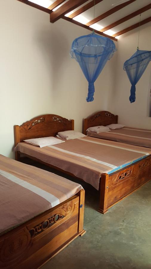 Lokuge Grand Resort Катарагама Экстерьер фото
